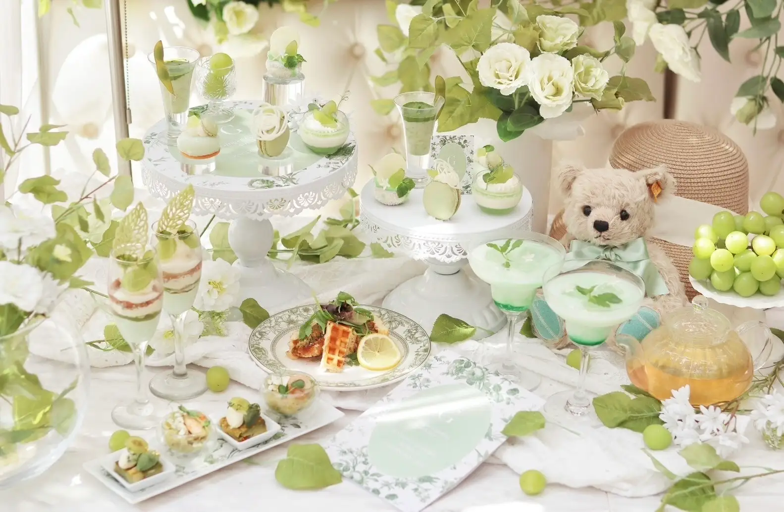 【表参道ジンジャーガーデン】贅沢すぎる旬のシャインマスカットづくしの新アフタヌーンティーがスタート!